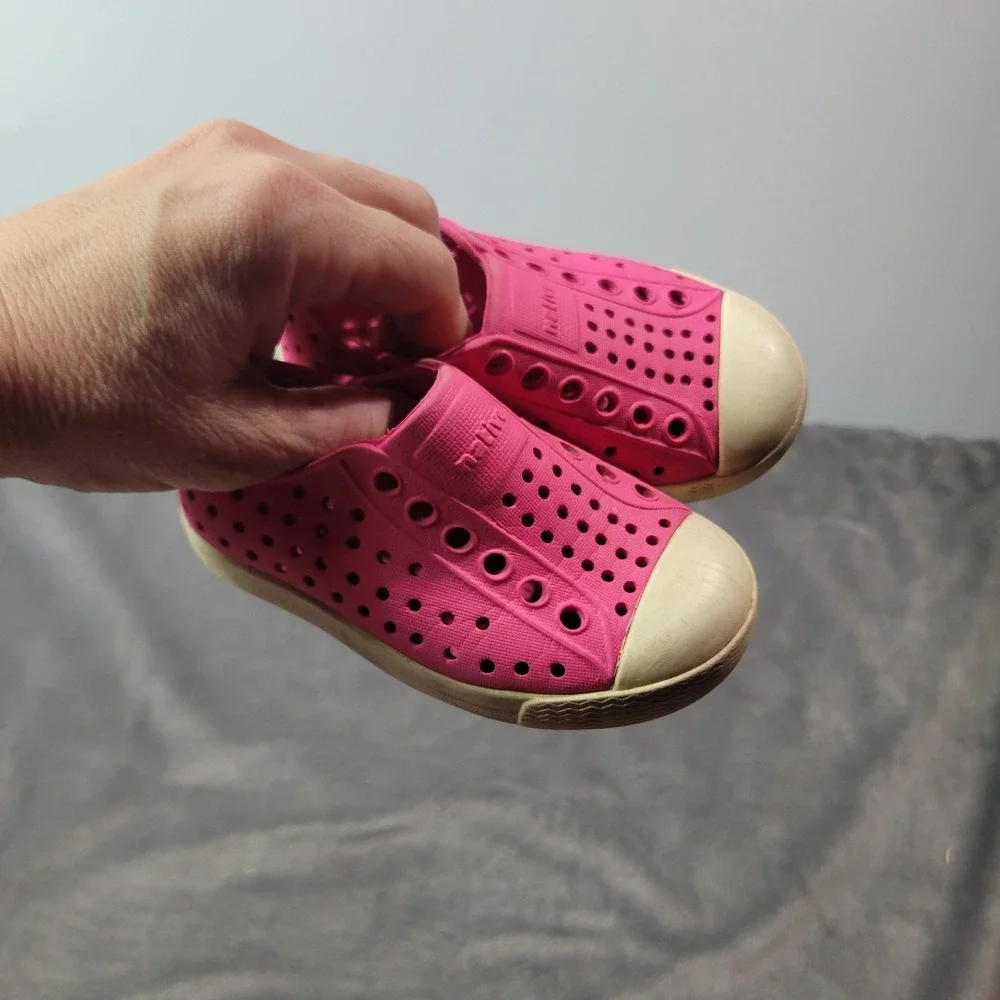 Native Jefferson Kids Pink EVA Slip On Water Shoes Size C5‎ 11100100-6401